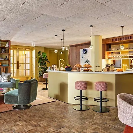 Отель The Hoxton Lloyd Centre East 4*