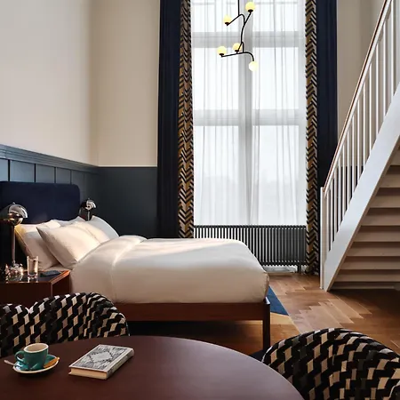 The Hoxton Lloyd Centre East Отель 4*