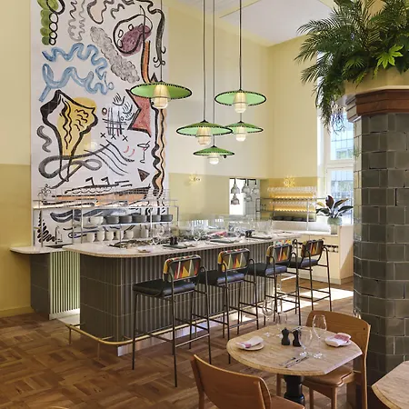 The Hoxton Lloyd Centre East Отель 4*