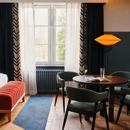 The Hoxton Lloyd Centre East Otel 4*