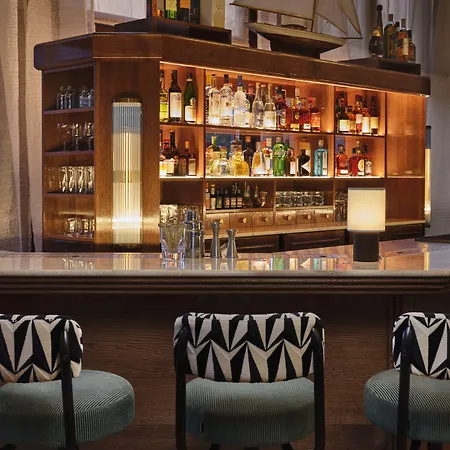 The Hoxton Lloyd Centre East Otel 4*