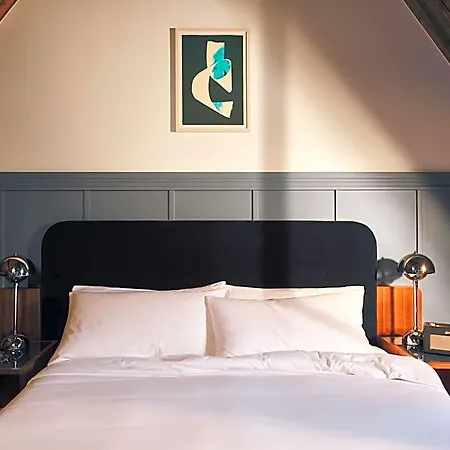 The Hoxton, Lloyd فندق 4*